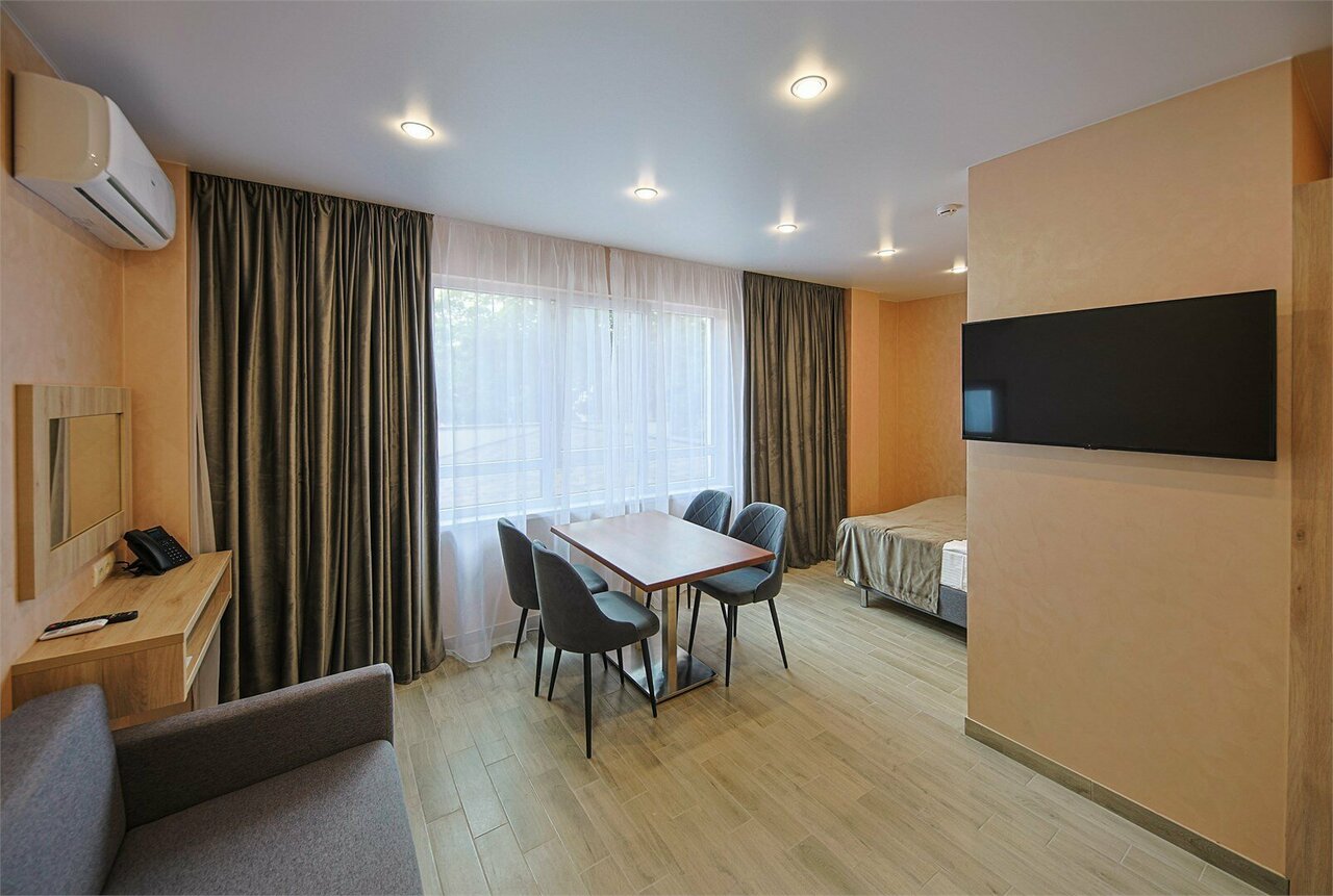 Гостиница Версаль Геленджик