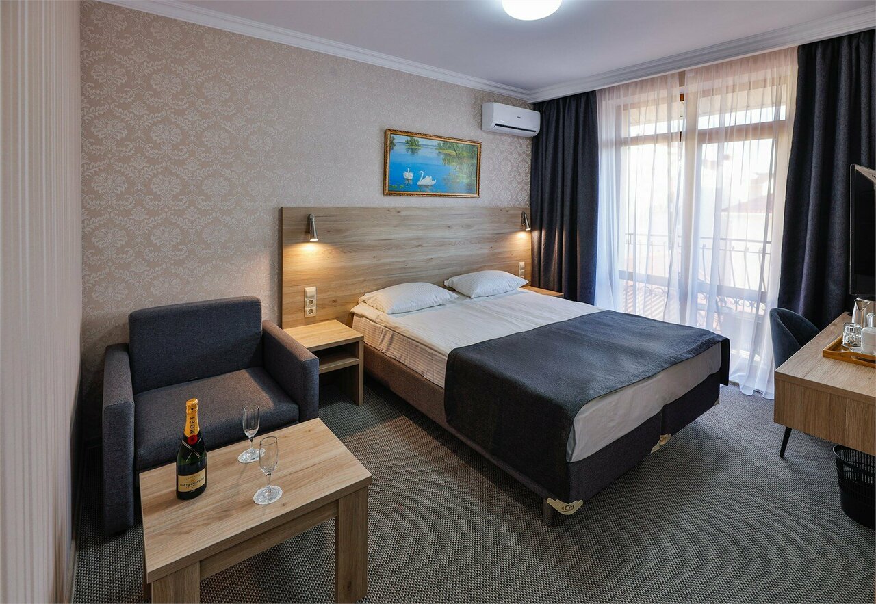 Гостиница Версаль Геленджик