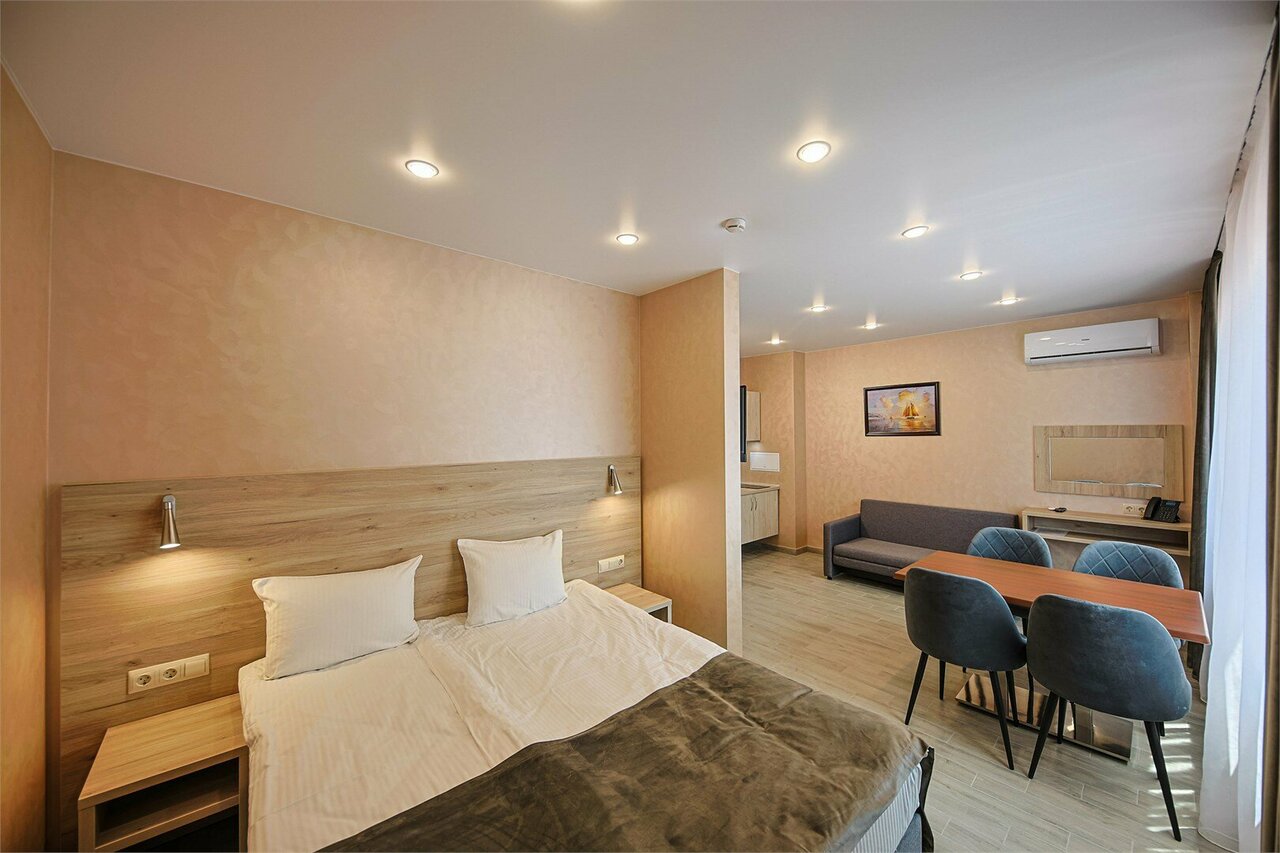 Гостиница Версаль Геленджик