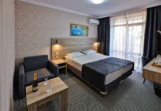 Гостиница Версаль Геленджик С балконом-3