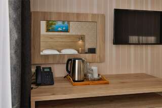 Гостиница Версаль Геленджик Стандарт с видом в стену-4